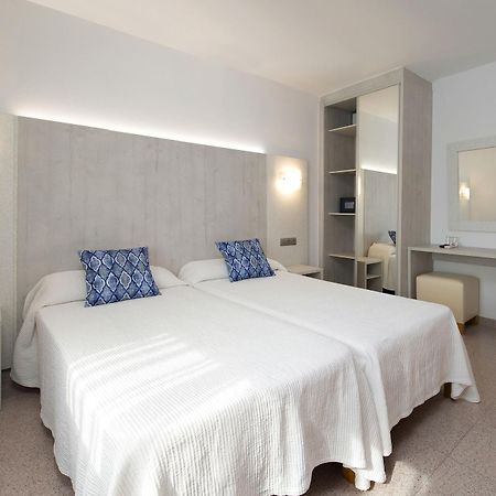 Hostal Roca Sant Antoni de Portmany Dış mekan fotoğraf